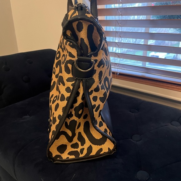 Leopard print purse - Picture 3 of 6